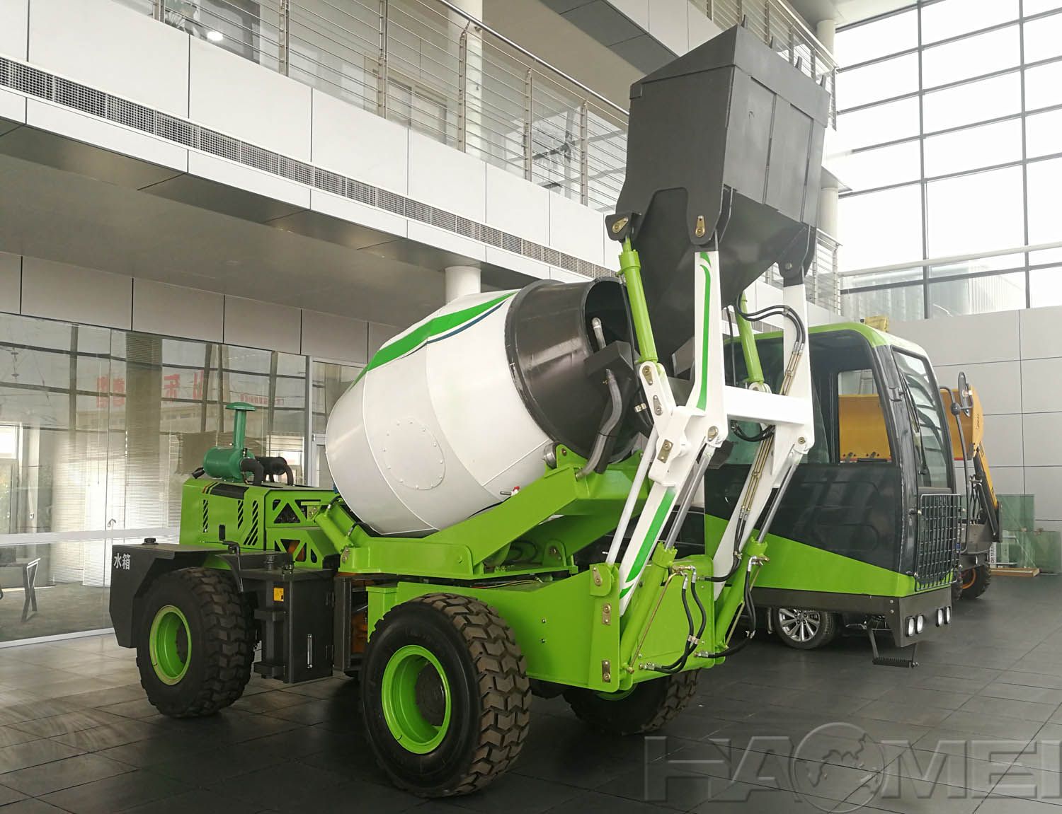 Self-loading concrete mixer.jpg