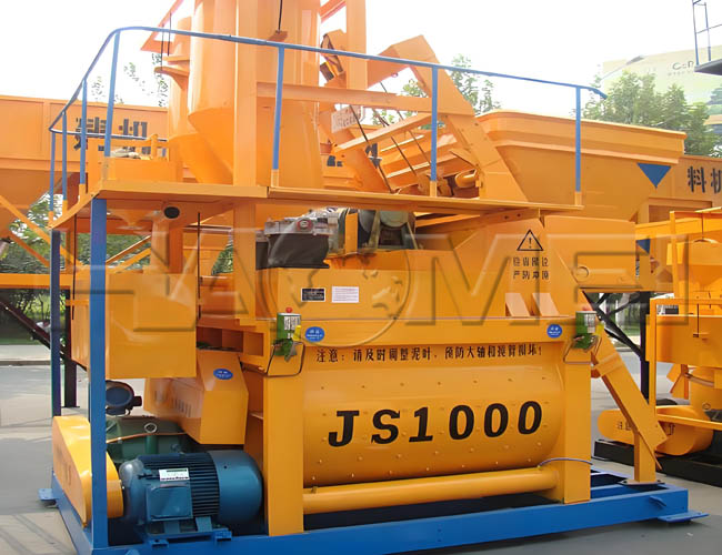 خلاطة الخرسانة ثنائية المحور JS1000 تكتسب شعبية في اليمن